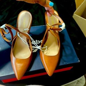 Beautiful Aldo Heels Brown and Brand New
